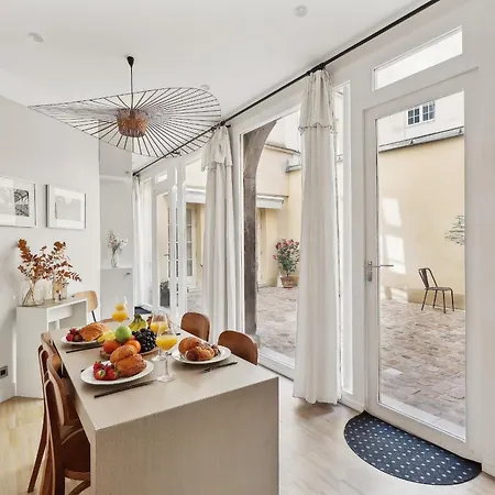 Bnbnova - 2br 2ba Le Marais & Place Des Vosges Apartamento Paris
