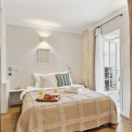 Bnbnova - 2br 2ba Le Marais & Place Des Vosges Apartamento Paris