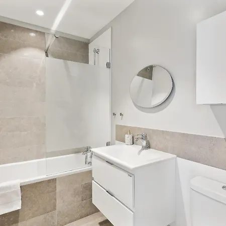 Bnbnova - 2br 2ba Le Marais & Place Des Vosges Apartamento Paris