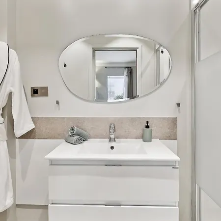 Bnbnova - 2br 2ba Le Marais & Place Des Vosges *